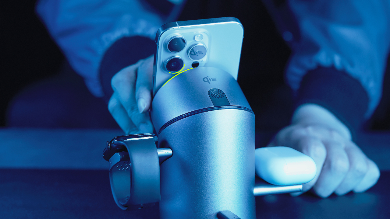 Instant Charging & Secure Grip